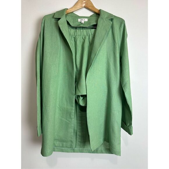 Sage green linen short set - Picture 3 of 9